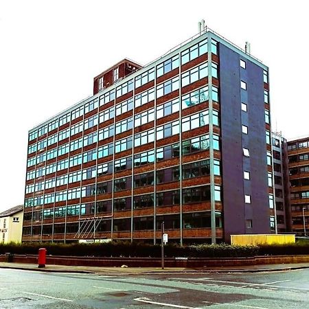 Modern One Bedroom Apartment Near Old Trafford Stadium مانشستر المظهر الخارجي الصورة